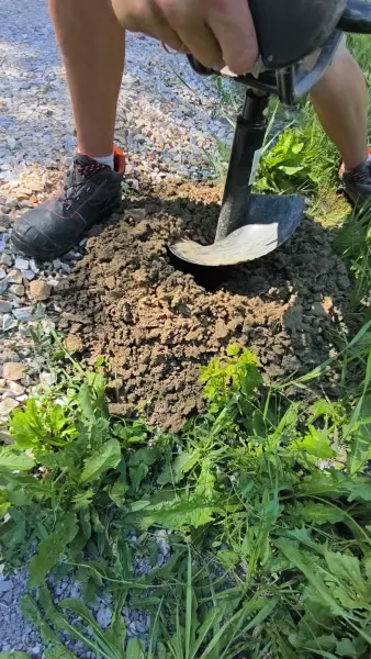 Betonalap konténer fogadására – Zádorfalva